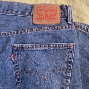 Levi & Strauss 550 Blue Jeans size 36 x 32